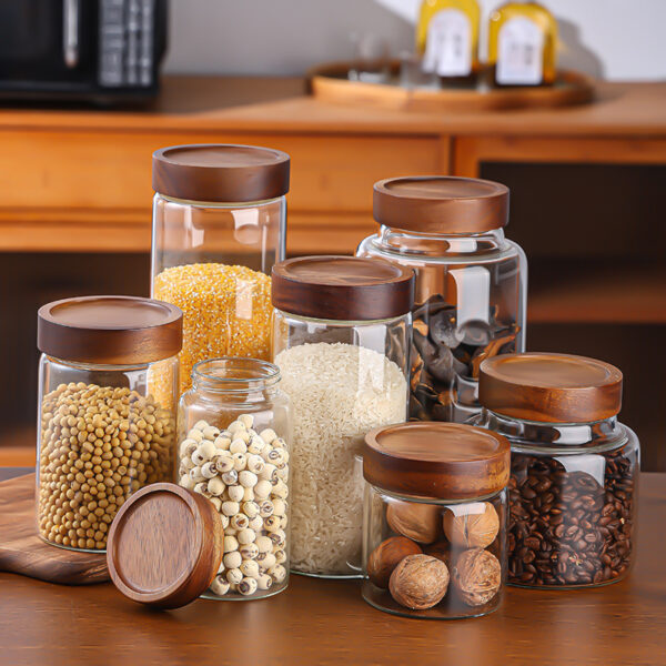 Various sizes glass jar with aritight lids