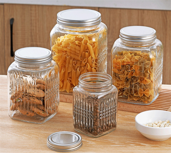 square large glass jar with tinplate cover